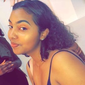 Meet your Posher, Isis